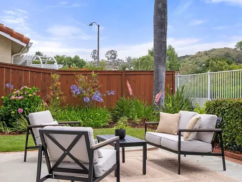 Exterior - 1661 Willowhaven, Encinitas, CA 92024 photo 4 of 8