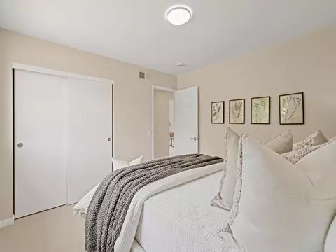 Bedroom - 1661 Willowhaven, Encinitas, CA 92024 photo 4 of 6