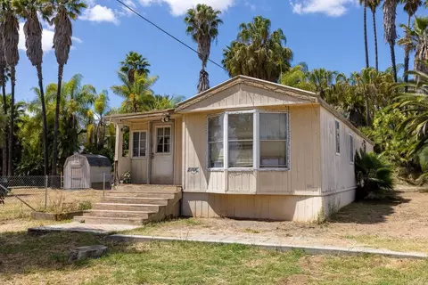 Exterior - 911 Davis St, Ramona, CA 92065 photo 13 of 13