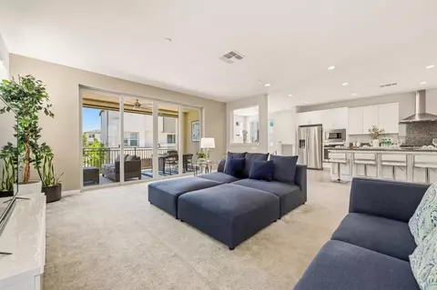 15149 Lincoln Loop, San Diego, CA 92127