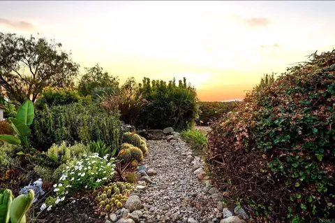 Exterior - 1534 Linda St, Fallbrook, CA 92028 photo 10 of 11