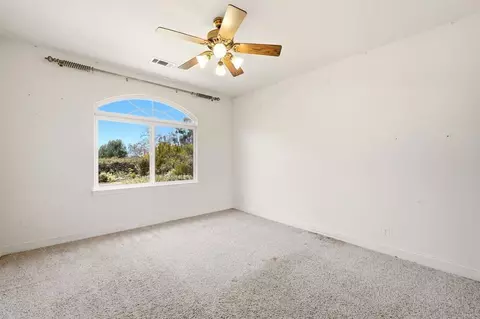 Bedroom - 1534 Linda St, Fallbrook, CA 92028 photo 6 of 11