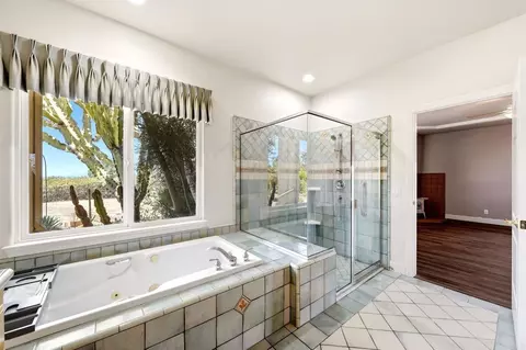 Bath - 1534 Linda St, Fallbrook, CA 92028 photo 3 of 4