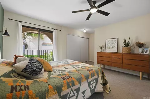 Bedroom - 2118 Oceanside Blvd, Oceanside, CA 92054 photo 4 of 5