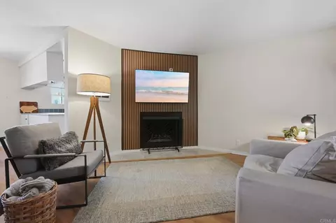 Living - 2118 Oceanside Blvd, Oceanside, CA 92054 photo 3 of 4