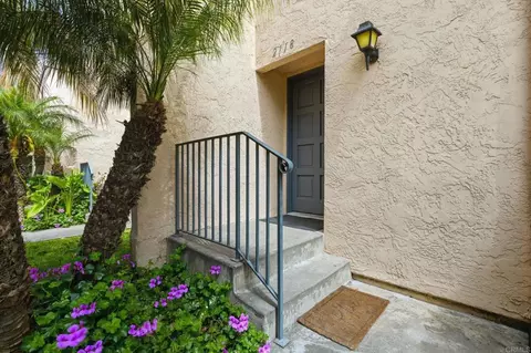 Exterior - 2118 Oceanside Blvd, Oceanside, CA 92054 photo 2 of 8