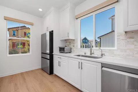 Kitchen - 741 Kingbird Loop, Oceanside, CA 92058 photo 2 of 2