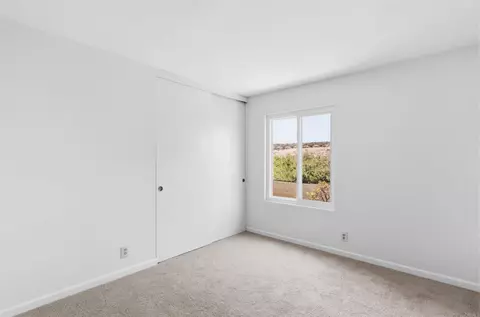 Bedroom - 818 Crest Dr, Encinitas, CA 92024 photo 2 of 3