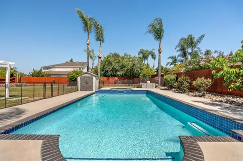 Exterior - 5767 Spur Ave, Oceanside, CA 92057 photo 13 of 18