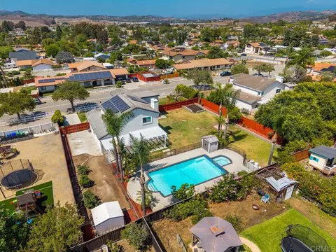 View/Area - 5767 Spur Ave, Oceanside, CA 92057 photo 4 of 5