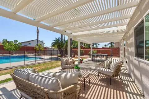 Exterior - 5767 Spur Ave, Oceanside, CA 92057 photo 7 of 18