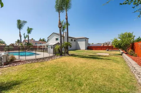 Exterior - 5767 Spur Ave, Oceanside, CA 92057 photo 12 of 18