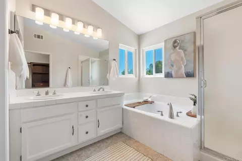 Bath - 5767 Spur Ave, Oceanside, CA 92057 photo 2 of 6
