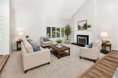 Living - 2309 Carriage Cir, Oceanside, CA 92056 photo 1 of 4
