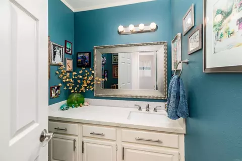 Bath - 2309 Carriage Cir, Oceanside, CA 92056 photo 1 of 3