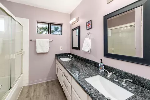 Bath - 2309 Carriage Cir, Oceanside, CA 92056 photo 3 of 3
