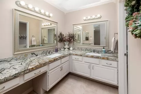 Bath - 2309 Carriage Cir, Oceanside, CA 92056 photo 2 of 3