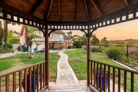 Exterior - 2309 Carriage Cir, Oceanside, CA 92056 photo 7 of 17
