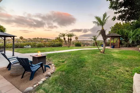 Exterior - 2309 Carriage Cir, Oceanside, CA 92056 photo 2 of 17