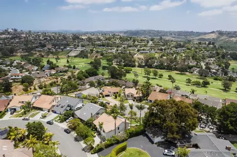 View/Area - 2309 Carriage Cir, Oceanside, CA 92056 photo 5 of 6