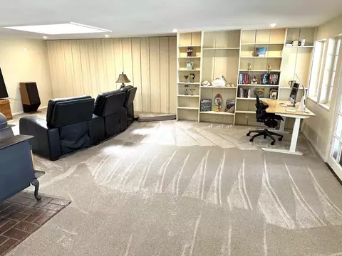 Living - 1001 Riverview Dr, Fallbrook, CA 92028 photo 3 of 3
