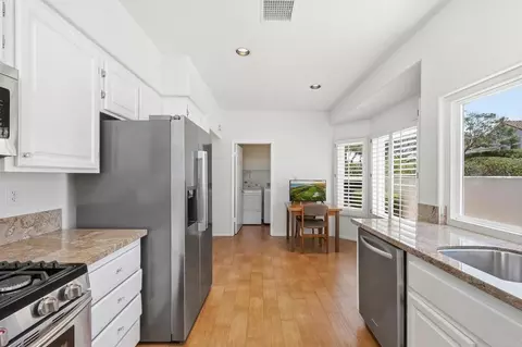 Kitchen - 4950 Lerkas Way, Oceanside, CA 92056 photo 3 of 5