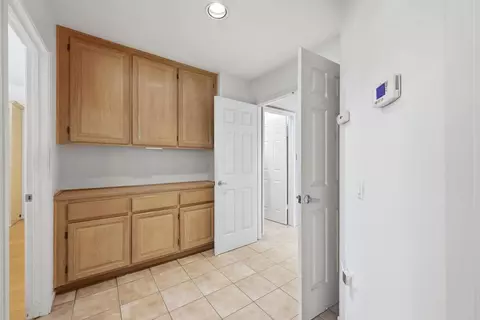 Entry Way - 4950 Lerkas Way, Oceanside, CA 92056 photo 3 of 4