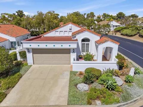 View/Area - 4950 Lerkas Way, Oceanside, CA 92056 photo 2 of 9