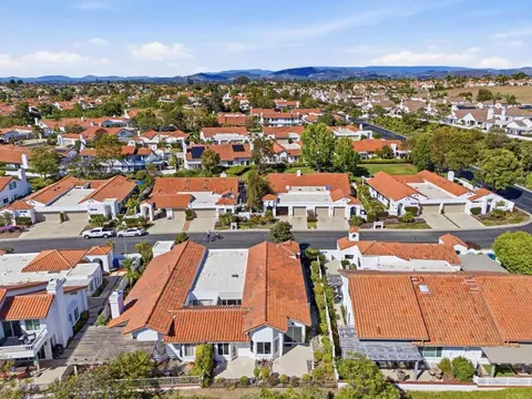 View/Area - 5081 Caesena Way, Oceanside, CA 92056 photo 2 of 10