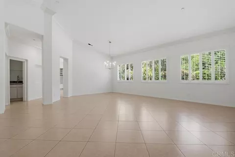 Living - 672 Inverlochy Dr, Fallbrook, CA 92028 photo 1 of 9