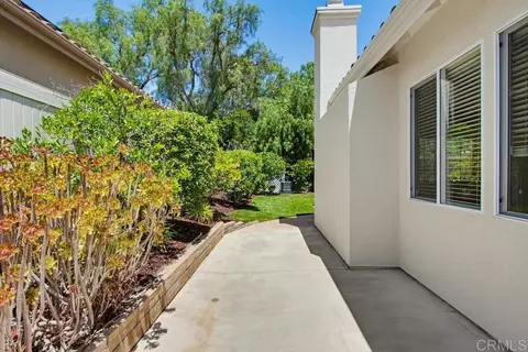 Exterior - 672 Inverlochy Dr, Fallbrook, CA 92028 photo 13 of 14