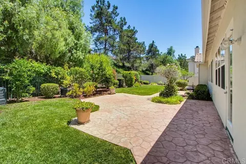 Exterior - 672 Inverlochy Dr, Fallbrook, CA 92028 photo 7 of 14