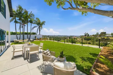 2161 Calle Buena Ventura, Oceanside, CA 92056