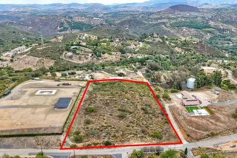 11156 E Meadow Glen Way, Escondido, CA 92026