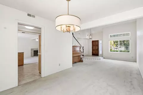 Living - 1616 Clearwater Pl, Encinitas, CA 92024 photo 4 of 5