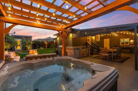 4751 Rose Pl, San Diego, CA 92115