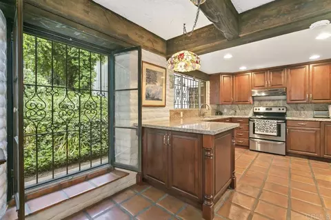 Kitchen - 6036 Rainbow Heights Rd, Fallbrook, CA 92028 photo 1 of 4