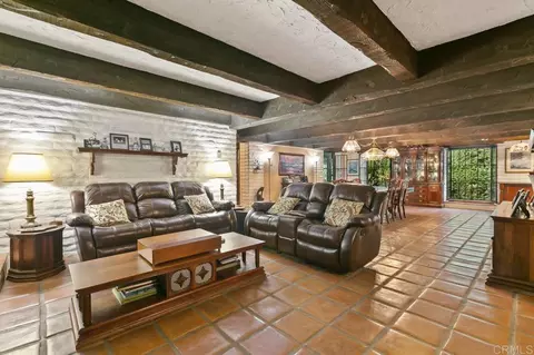 Living - 6036 Rainbow Heights Rd, Fallbrook, CA 92028 photo 1 of 2