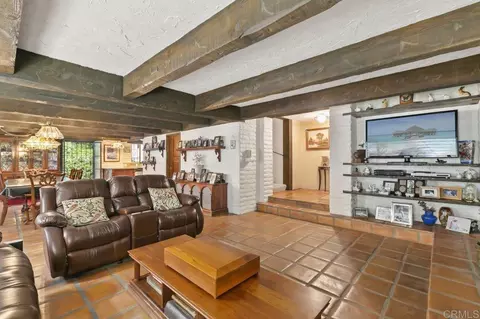 Living - 6036 Rainbow Heights Rd, Fallbrook, CA 92028 photo 2 of 2