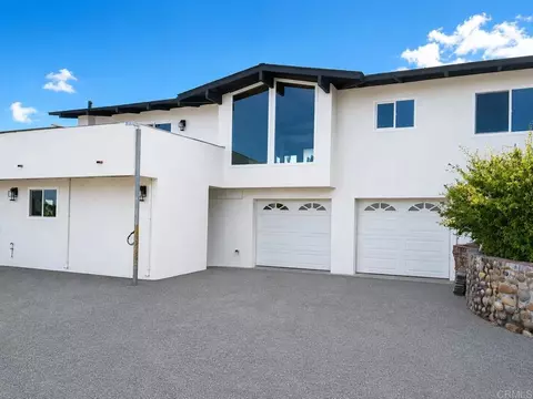 4816 Redondo Dr, La Mesa, CA 91941 photo 2