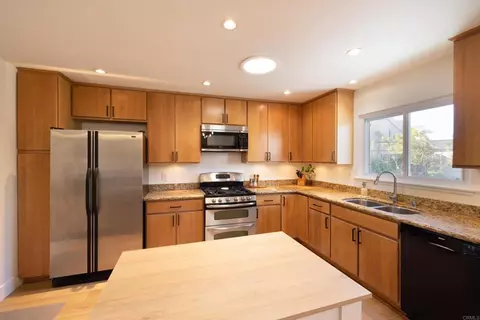Kitchen - 2222 Crestline Dr, Oceanside, CA 92054 photo 4 of 5