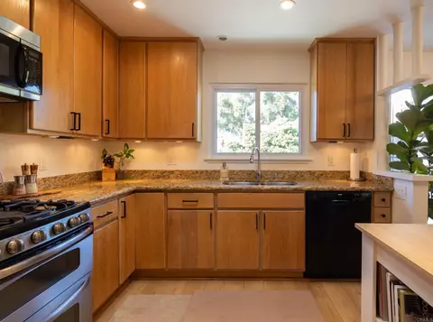 Kitchen - 2222 Crestline Dr, Oceanside, CA 92054 photo 3 of 5