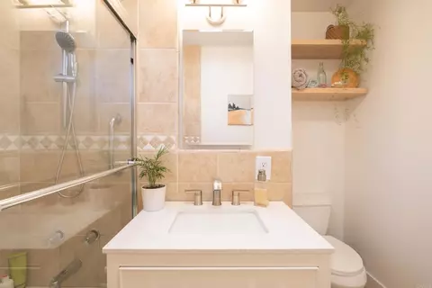 Bath - 2222 Crestline Dr, Oceanside, CA 92054 photo 3 of 5