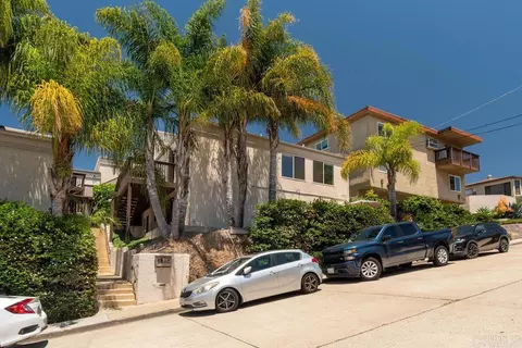 5810 Riley St #4, San Diego, CA 92111