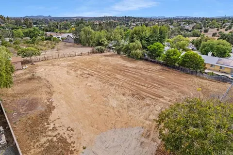 Sky Vista Way, Fallbrook, CA 92028 photo 2