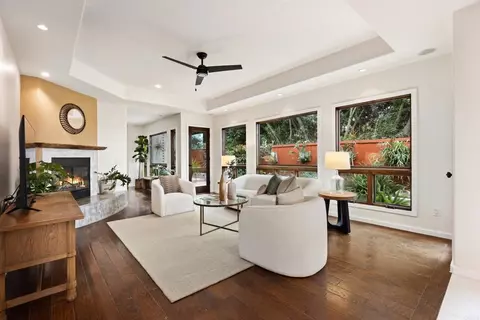 Living - 627 Ezee St, Encinitas, CA 92024 photo 1 of 3