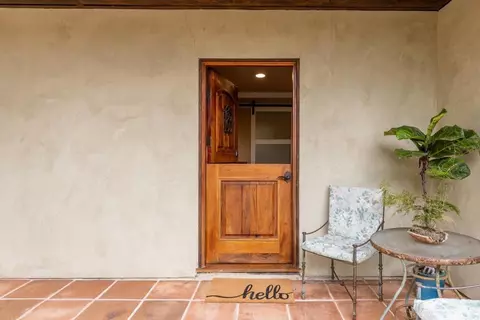 Entry Way - 627 Ezee St, Encinitas, CA 92024 photo 2 of 3