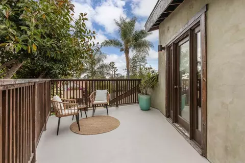 Exterior - 627 Ezee St, Encinitas, CA 92024 photo 2 of 9