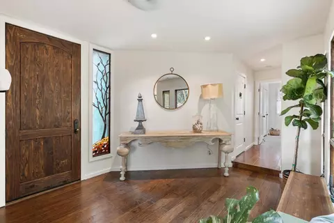 Entry Way - 627 Ezee St, Encinitas, CA 92024 photo 1 of 3