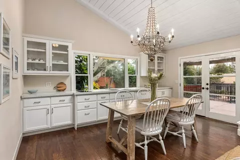 Dining - 627 Ezee St, Encinitas, CA 92024 photo 3 of 4